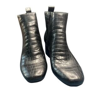 Time and Tru Women's Faux Leather Black Croc Embossed Heeled Ankle Boots Size 7